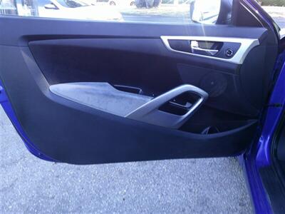 2012 Hyundai VELOSTER - Photo 20 - North Hills, CA 91343