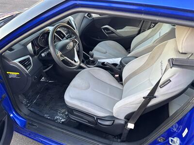 2012 Hyundai VELOSTER - Photo 9 - North Hills, CA 91343