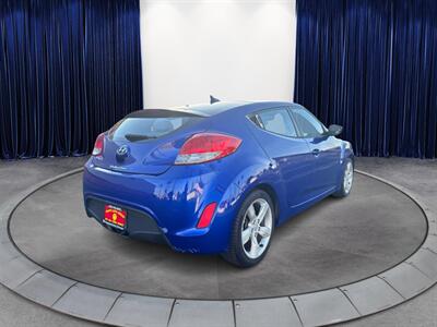 2012 Hyundai VELOSTER - Photo 5 - North Hills, CA 91343