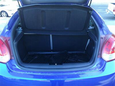 2012 Hyundai VELOSTER - Photo 21 - North Hills, CA 91343