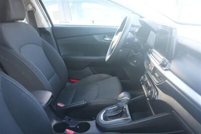 2019 Kia Forte LXS - Photo 8 - Panorama City, CA 91402