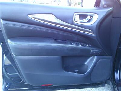 2015 INFINITI QX60 - Photo 8 - Panorama City, CA 91402