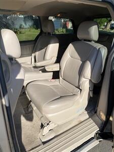 2004 Toyota Sienna XLE Limited 7 Passen - Photo 8 - Panorama City, CA 91402