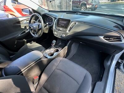 2022 Chevrolet Malibu RS   - Photo 11 - Panorama City, CA 91402