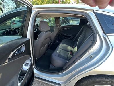 2022 Chevrolet Malibu RS   - Photo 9 - Panorama City, CA 91402