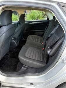 2017 Ford Fusion SE - Photo 11 - Panorama City, CA 91402