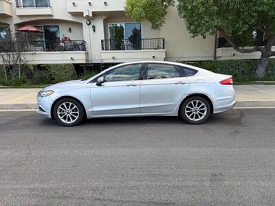 2017 Ford Fusion SE - Photo 2 - Panorama City, CA 91402