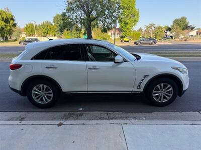 2011 INFINITI FX35   - Photo 7 - Panorama City, CA 91402