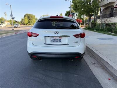 2011 INFINITI FX35   - Photo 4 - Panorama City, CA 91402