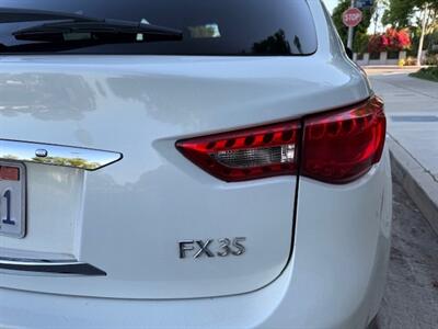 2011 INFINITI FX35   - Photo 5 - Panorama City, CA 91402