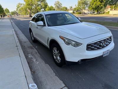 2011 INFINITI FX35   - Photo 8 - Panorama City, CA 91402