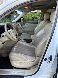 2011 INFINITI FX35   - Photo 11 - Panorama City, CA 91402