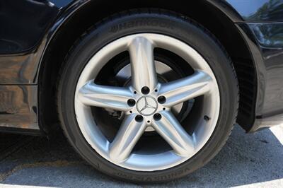 2004 Mercedes-Benz SL 500   - Photo 23 - Panorama City, CA 91402