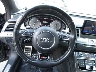 2015 Audi S8 4.0T quattro   - Photo 12 - Panorama City, CA 91402