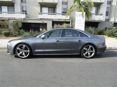 2015 Audi S8 4.0T quattro   - Photo 2 - Panorama City, CA 91402
