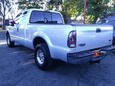 2003 Ford F-250 Lariat   - Photo 2 - Panorama City, CA 91402