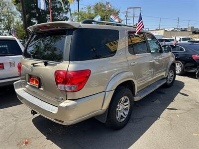 2005 Toyota Sequoia Limited   - Photo 5 - Panorama City, CA 91402