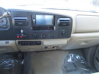 2006 Ford F-350 Lariat   - Photo 16 - Panorama City, CA 91402