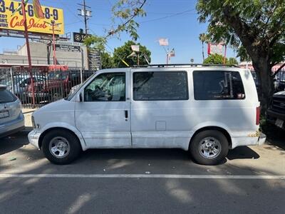2002 GMC Safari SLE   - Photo 7 - Panorama City, CA 91402