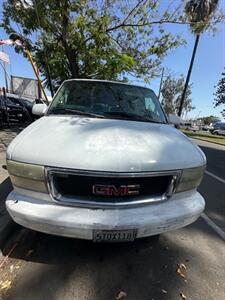 2002 GMC Safari SLE   - Photo 2 - Panorama City, CA 91402