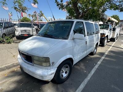 2002 GMC Safari SLE   - Photo 1 - Panorama City, CA 91402