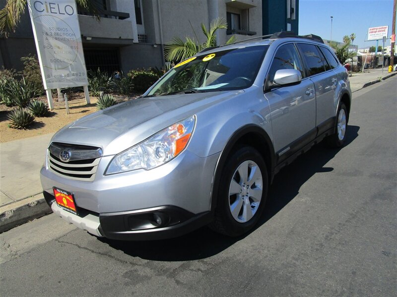 2012 Subaru Outback 2.5i Premium  