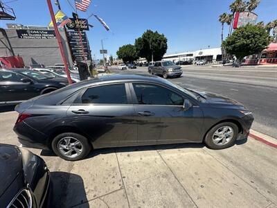 2021 Hyundai ELANTRA SE - Photo 4 - Panorama City, CA 91402