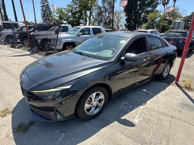 2021 Hyundai ELANTRA SE   - Photo 1 - Panorama City, CA 91402