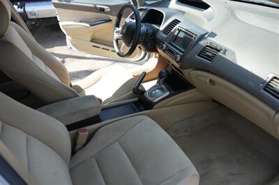 2006 Honda Civic Hybrid w/Navi   - Photo 25 - Panorama City, CA 91402