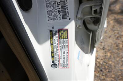 2006 Honda Civic Hybrid w/Navi   - Photo 32 - Panorama City, CA 91402