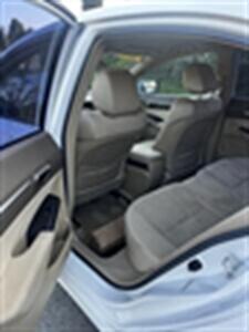 2006 Honda Civic Hybrid w/Navi - Photo 10 - Panorama City, CA 91402