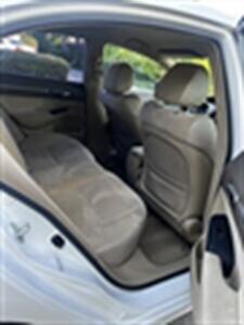 2006 Honda Civic Hybrid w/Navi - Photo 11 - Panorama City, CA 91402