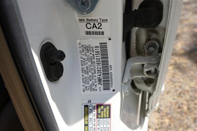 2006 Honda Civic Hybrid w/Navi   - Photo 31 - Panorama City, CA 91402