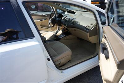 2006 Honda Civic Hybrid w/Navi   - Photo 23 - Panorama City, CA 91402