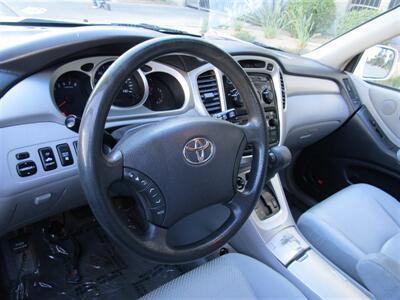 2004 Toyota Highlander Limited   - Photo 13 - Panorama City, CA 91402