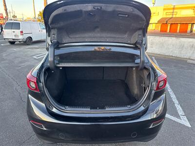 2017 Mazda Mazda3 Touring - Photo 13 - North Hills, CA 91343