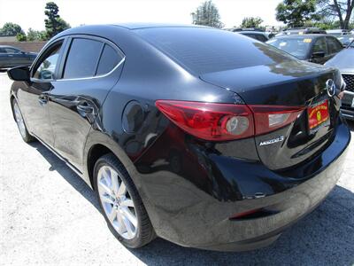 2017 Mazda Mazda3 Touring   - Photo 7 - Panorama City, CA 91402