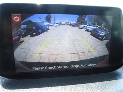 2017 Mazda Mazda3 Touring - Photo 16 - Panorama City, CA 91402