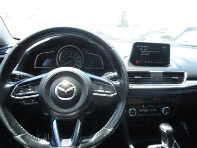 2017 Mazda Mazda3 Touring - Photo 14 - Panorama City, CA 91402