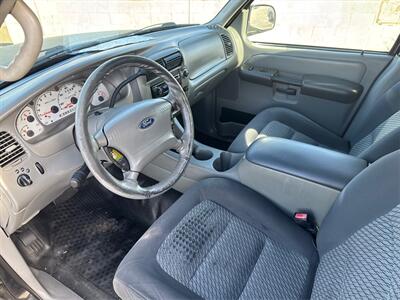 2003 Ford Explorer Sport Trac XLT - Photo 9 - North Hills, CA 91343