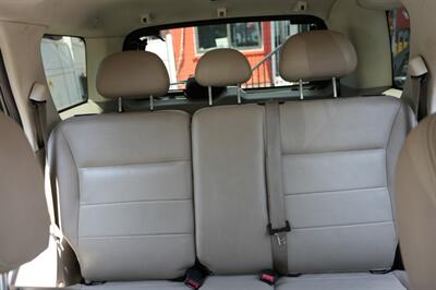 2009 Ford Escape Hybrid Limited   - Photo 15 - Panorama City, CA 91402