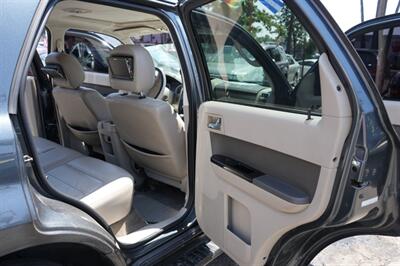 2009 Ford Escape Hybrid Limited   - Photo 18 - Panorama City, CA 91402