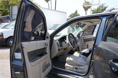 2009 Ford Escape Hybrid Limited   - Photo 8 - Panorama City, CA 91402