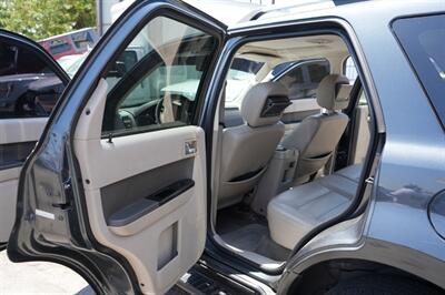 2009 Ford Escape Hybrid Limited   - Photo 13 - Panorama City, CA 91402