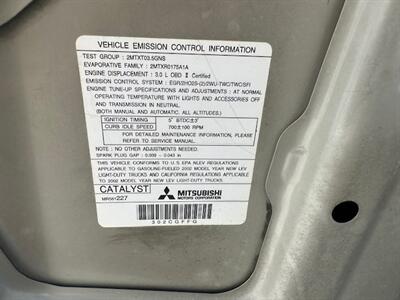 2002 Mitsubishi Montero LS - Photo 19 - Panorama City, CA 91402