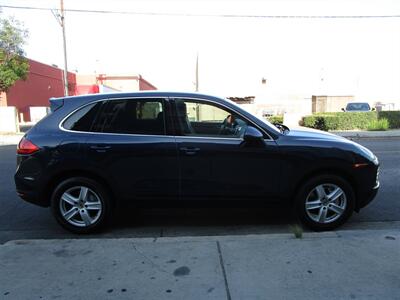 2012 Porsche Cayenne S   - Photo 6 - Panorama City, CA 91402