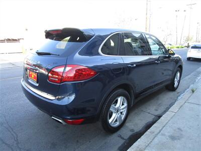 2012 Porsche Cayenne S   - Photo 5 - Panorama City, CA 91402