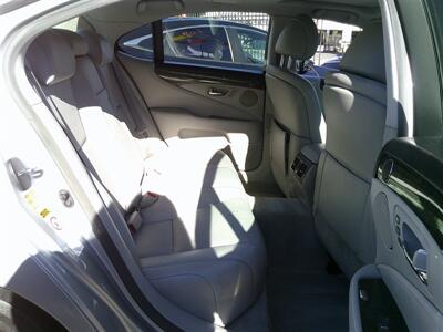 2007 Lexus LS   - Photo 12 - Panorama City, CA 91402