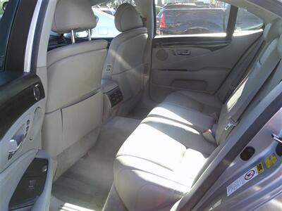 2007 Lexus LS   - Photo 10 - Panorama City, CA 91402