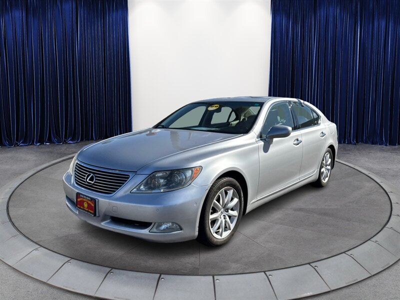 2007 Lexus LS Base's photo